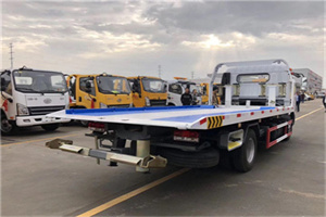 双鸭山汽车救援补胎