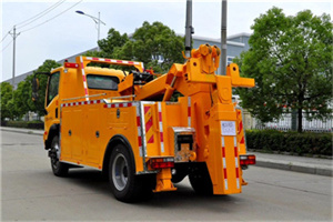 双鸭山高速路拖车费