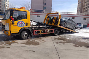 双鸭山救援拖车费用怎么算